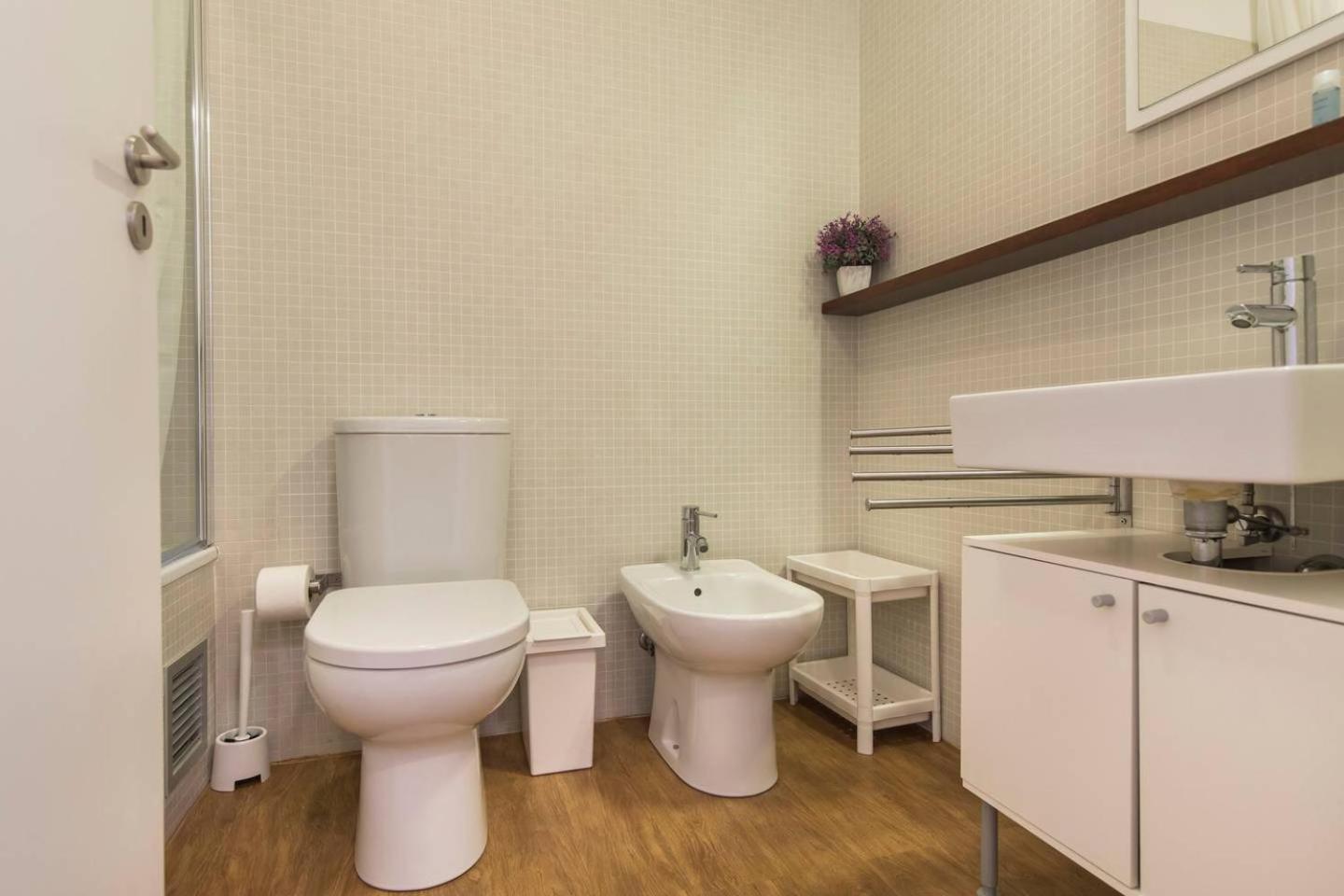 Comfortable Apartment In Campo Pequeno Lisbon Bagian luar foto